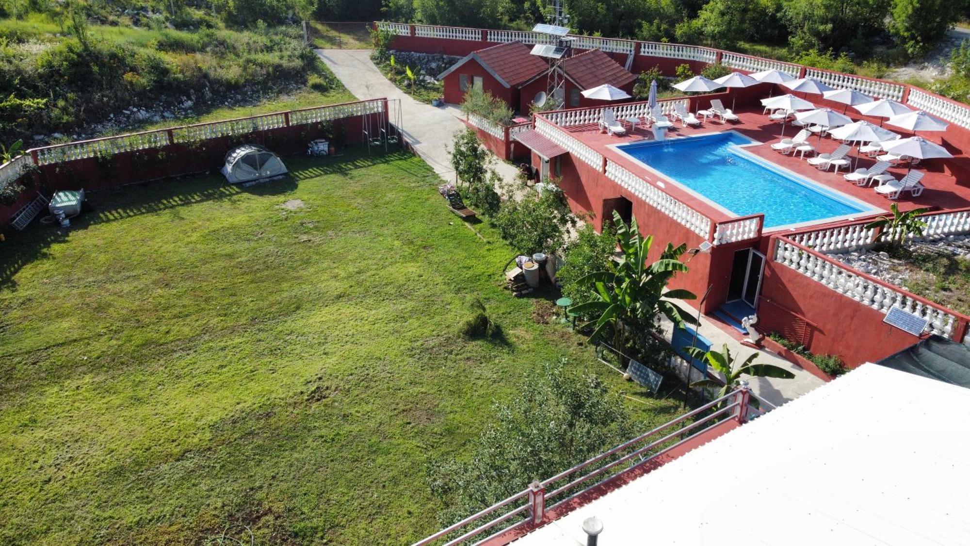 Red Apartman 2 Trebinje Exterior photo