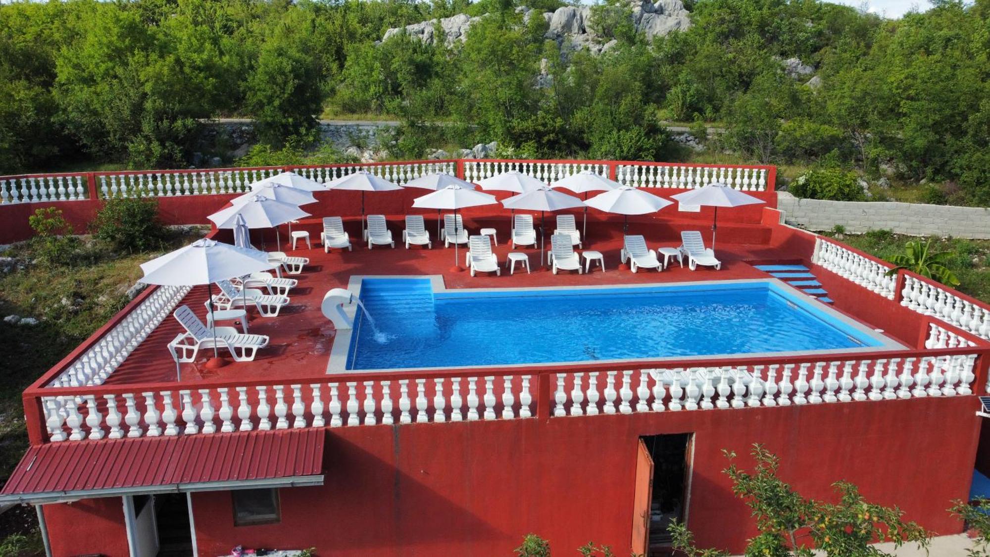 Red Apartman 2 Trebinje Exterior photo
